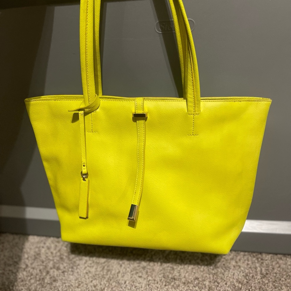 Vince Camuto Shoulder Bag